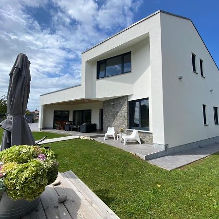 La llosina Vivienda Vacacional alquiler íntegro Llanes Exterior foto