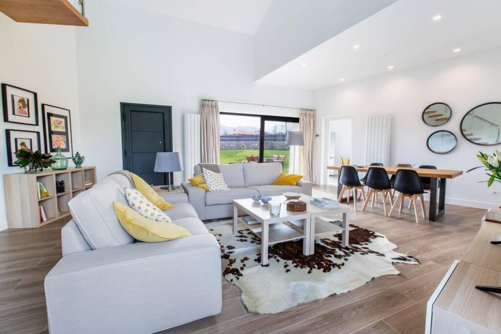 La llosina Vivienda Vacacional alquiler íntegro Llanes Exterior foto